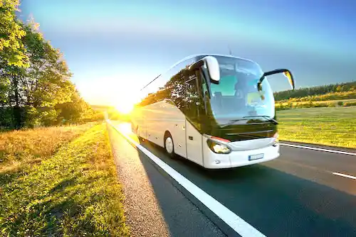 Coach: Bus tours departing from Toronto.